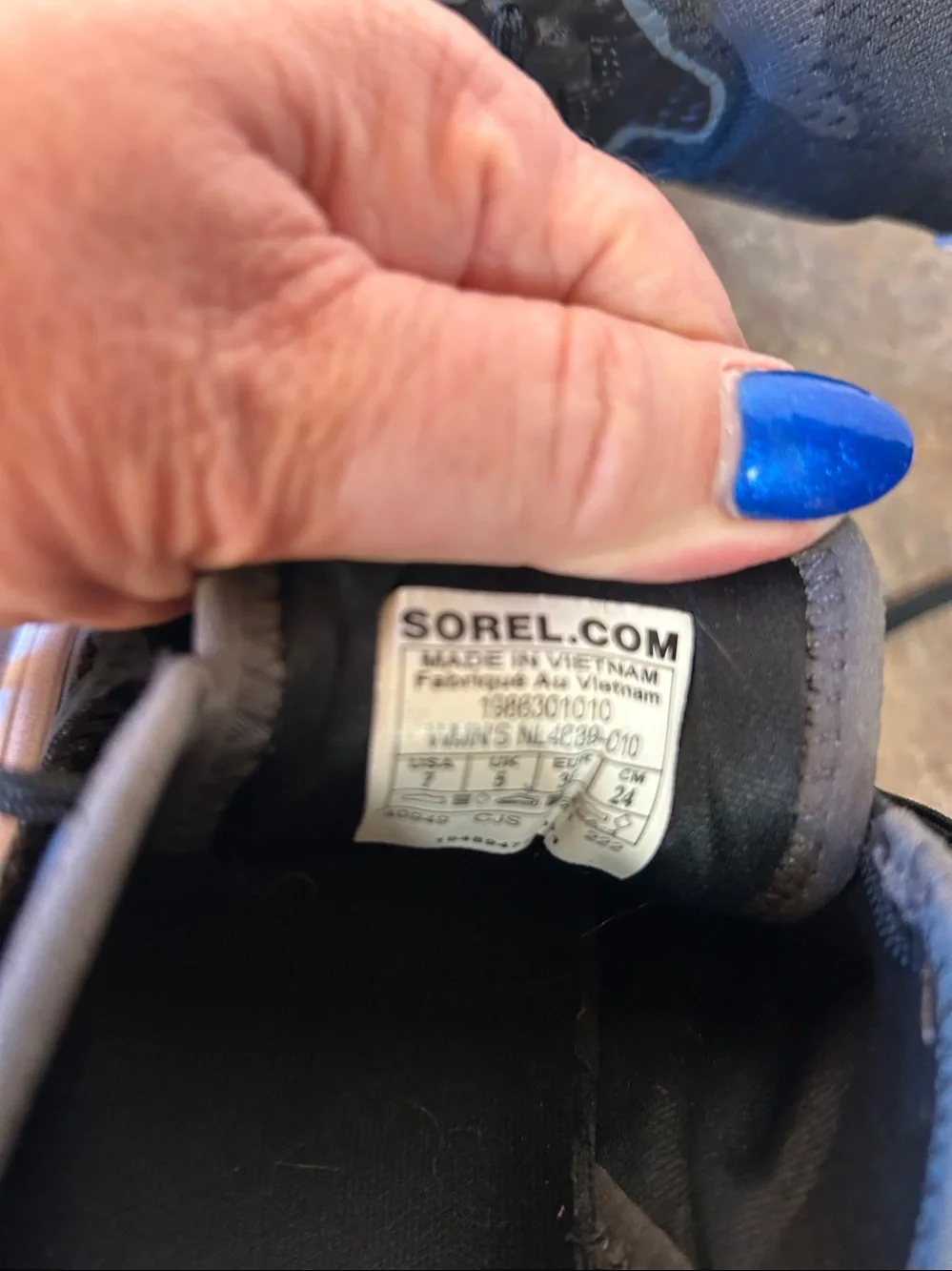 Sorrel Sneakers, Kinetic Breakthrough Day Lace: Black/White  Sz 7 NL-4689-010